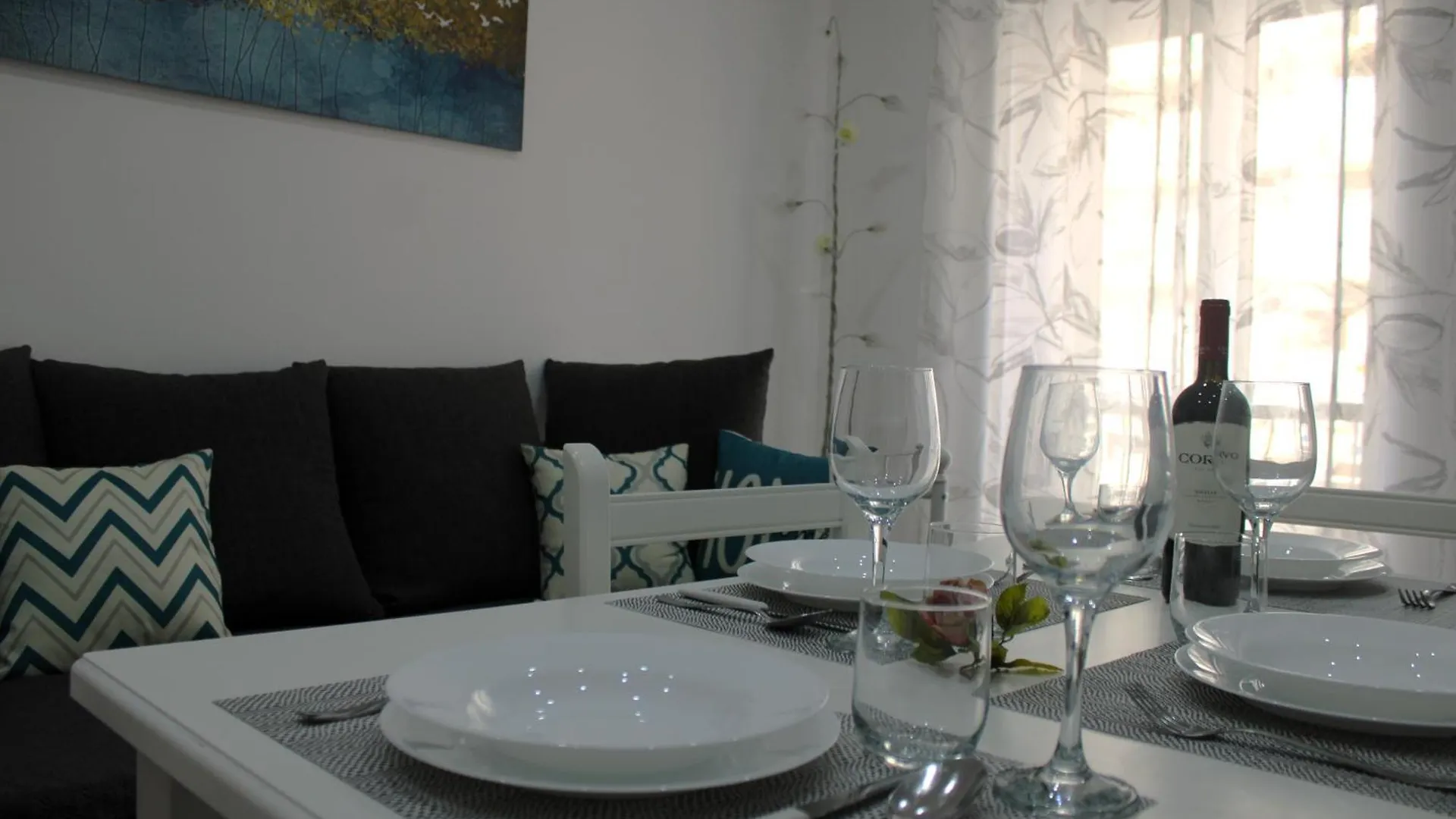 Midos Home 시라쿠사 아파트