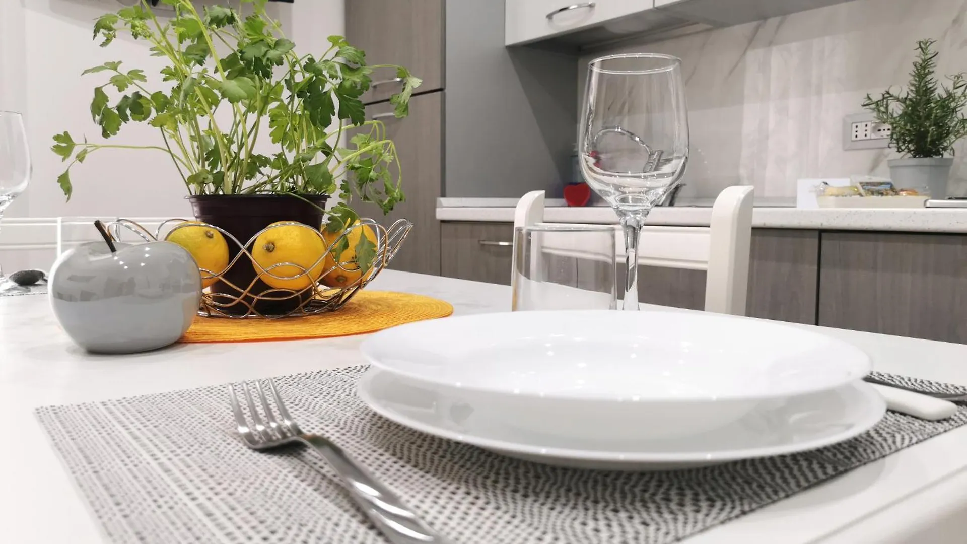 Midos Home 시라쿠사